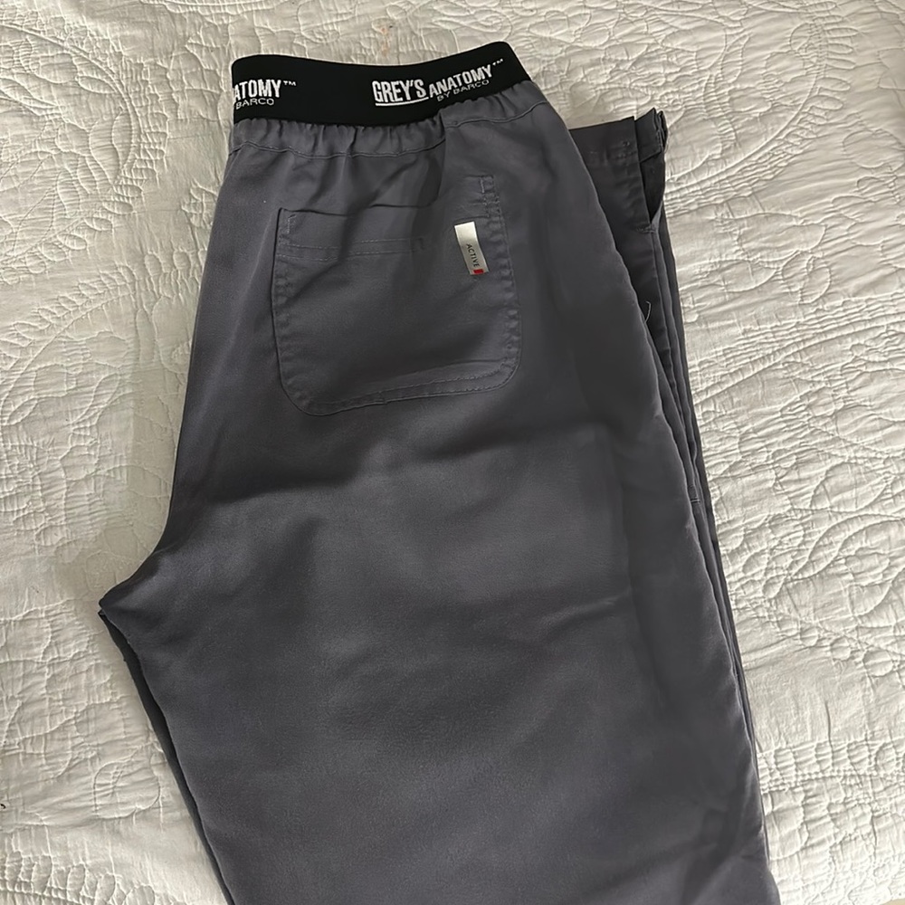 Scrub pants